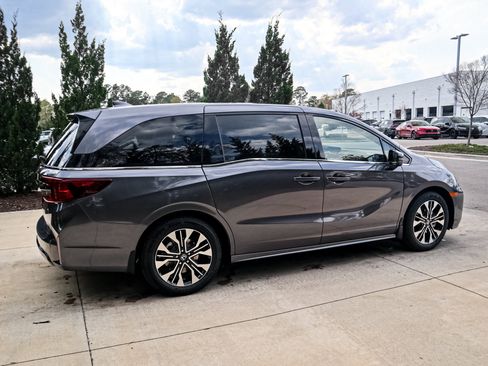 New 2026 Honda Odyssey Elite image 11