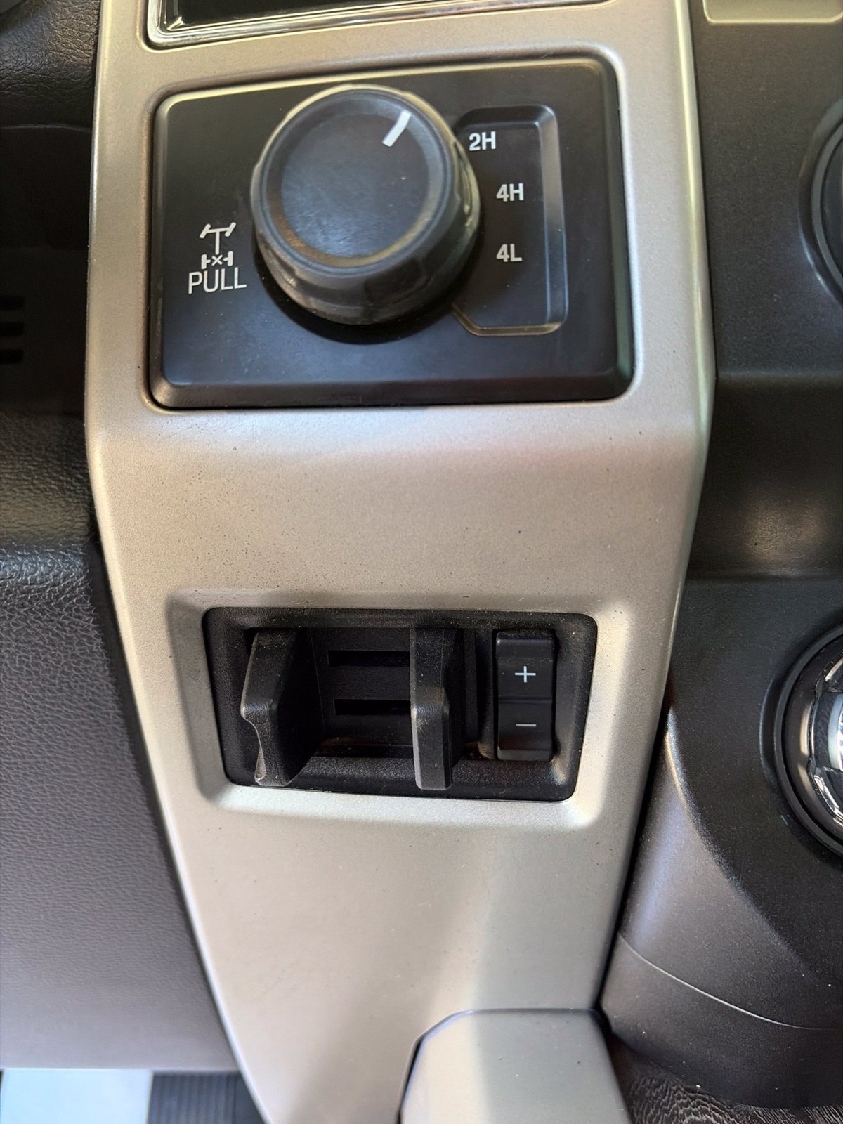 Used 2019 Ford F250 Lariat w/ Chrome Package AWD/4WD image 27