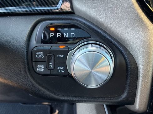 Used 2019 RAM 1500 Laramie image 18