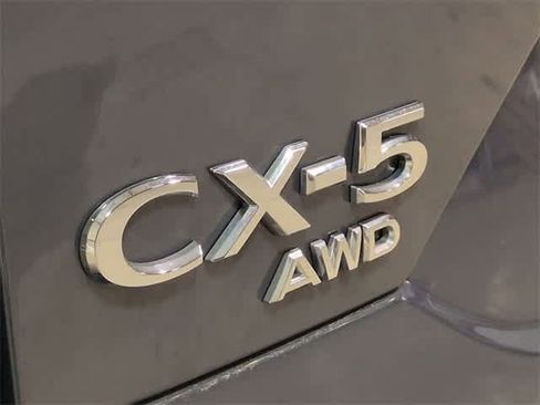 Used 2023 MAZDA CX-5 Carbon Edition image 12