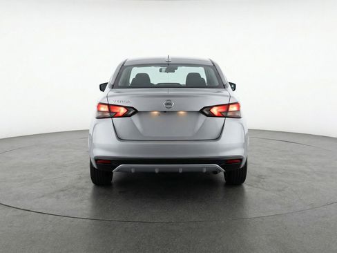 Used 2025 Nissan Versa SV image 7