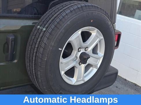 Used 2022 Jeep Wrangler Unlimited Sport AWD/4WD image 17