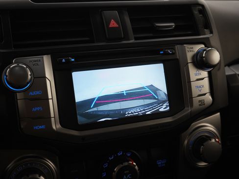 Used 2017 Toyota 4Runner SR5 Premium image 26
