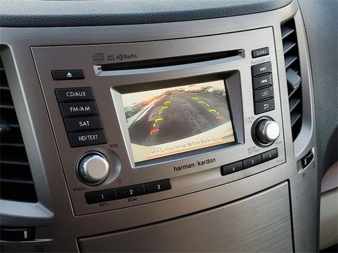 Used 2014 Subaru Outback 2.5i Limited image 21