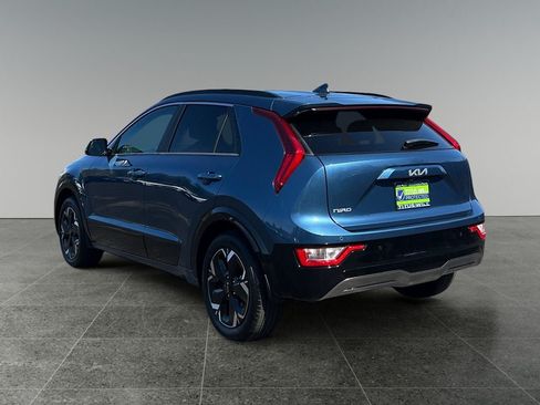 Used 2025 Kia Niro Wind w/ Wind Preserve Package FWD image 5