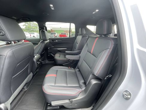 Certified 2026 Chevrolet Traverse RS FWD image 25