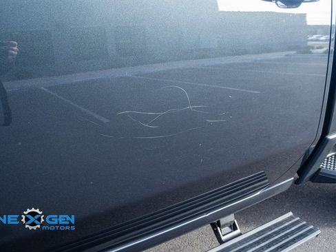 Used 2023 GMC Sierra 2500 Denali w/ Denali Ultimate Package image 21