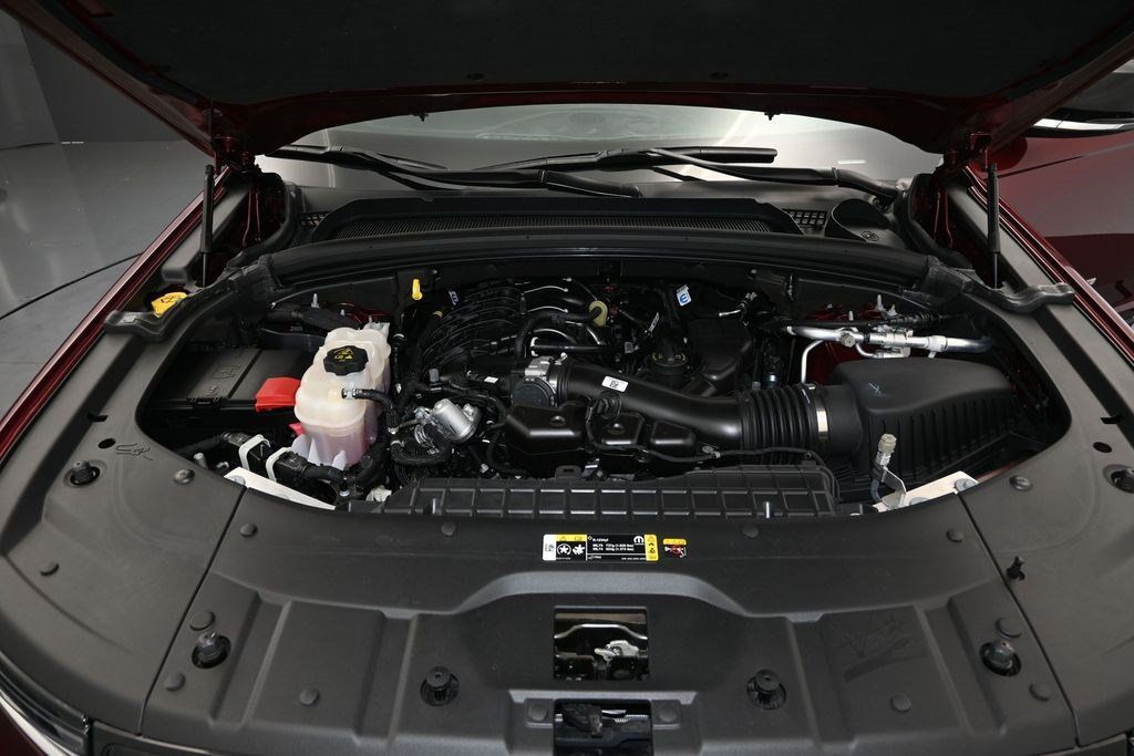 Used 2023 Jeep Grand Cherokee L Limited RWD image 13