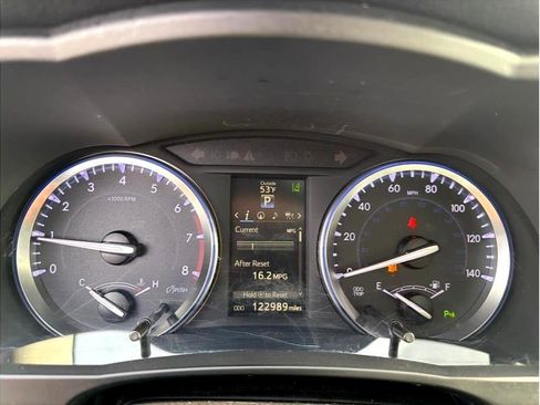 Used 2014 Toyota Highlander Limited image 19