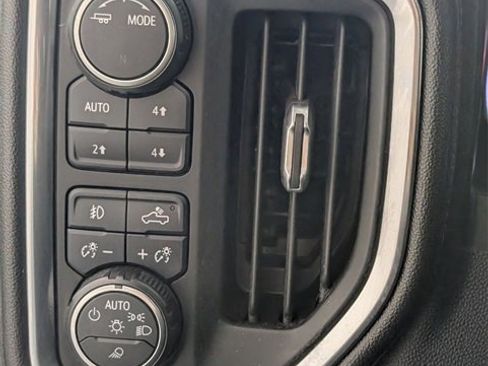 Used 2020 Chevrolet Silverado 1500 LT Trail Boss image 15