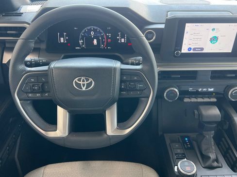 Certified 2025 Toyota 4Runner SR5 AWD/4WD image 11