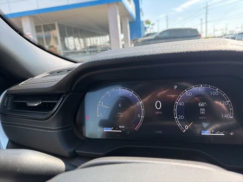 New 2026 Jeep Grand Cherokee Limited RWD image 12