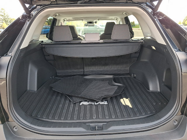 Used 2025 Toyota RAV4 XLE w/ Convenience Package AWD/4WD image 29