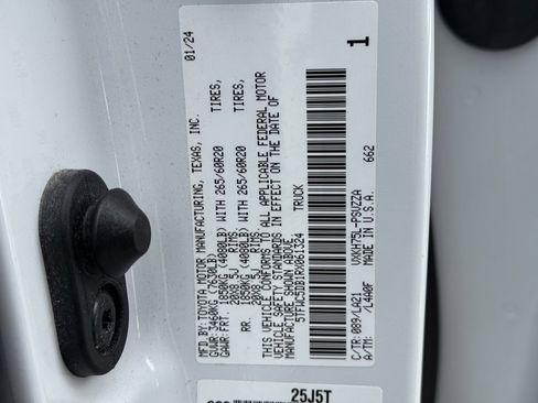 Used 2024 Toyota Tundra Platinum image 25