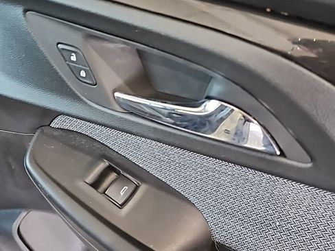 Used 2022 Chevrolet TrailBlazer LT w/ Convenience Package image 12