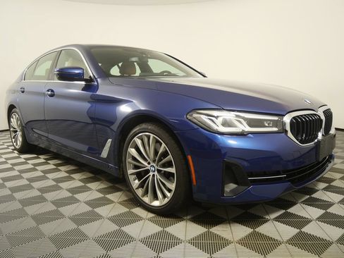 Certified 2023 BMW 530i xDrive w/ Premium Package AWD/4WD image 7