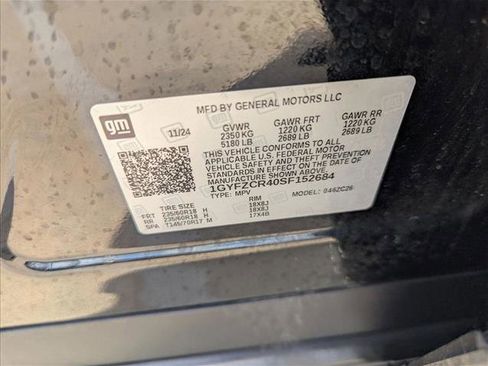 Used 2025 Cadillac XT4 Premium Luxury FWD image 24