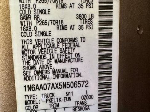 Used 2005 Nissan Titan SE image 10