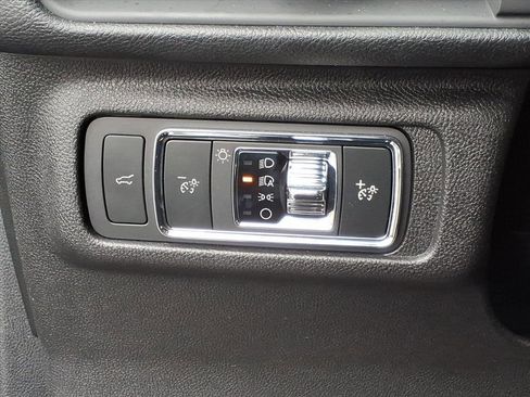 Certified 2022 Lincoln Corsair Reserve w/ Elements Package image 17