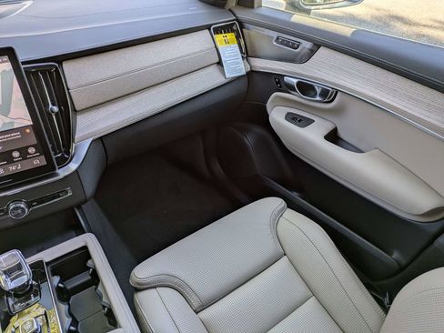 New 2026 Volvo XC90 T8 Ultra AWD/4WD image 16
