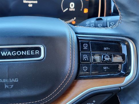 Used 2022 Jeep Grand Wagoneer Series III image 26