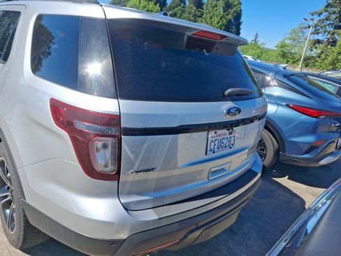 Used 2015 Ford Explorer Sport w/ Equipment Group 401A AWD/4WD image 7