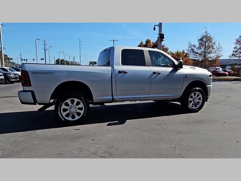 New 2026 RAM 2500 Big Horn AWD/4WD image 30