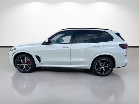 New 2026 BMW X5 xDrive50e w/ Executive Package AWD/4WD image 6