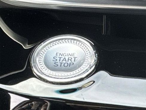 Used 2023 Genesis G80 2.5T image 23