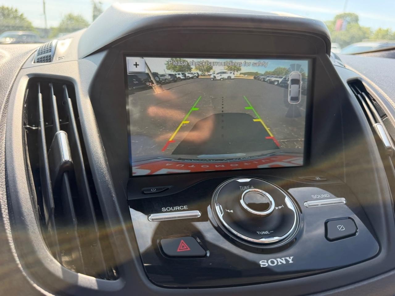 Used 2019 Ford Escape Titanium FWD image 24