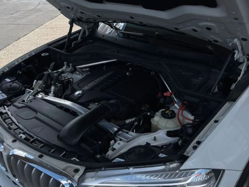 Used 2018 BMW X5 sDrive35i w/ M Sport Package image 29