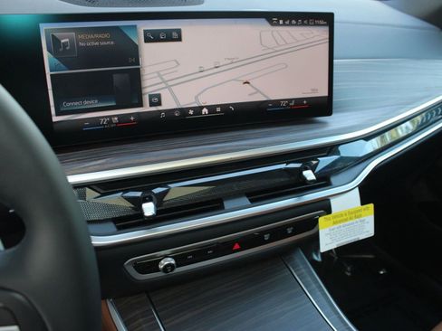 New 2026 BMW X5 xDrive50e image 25