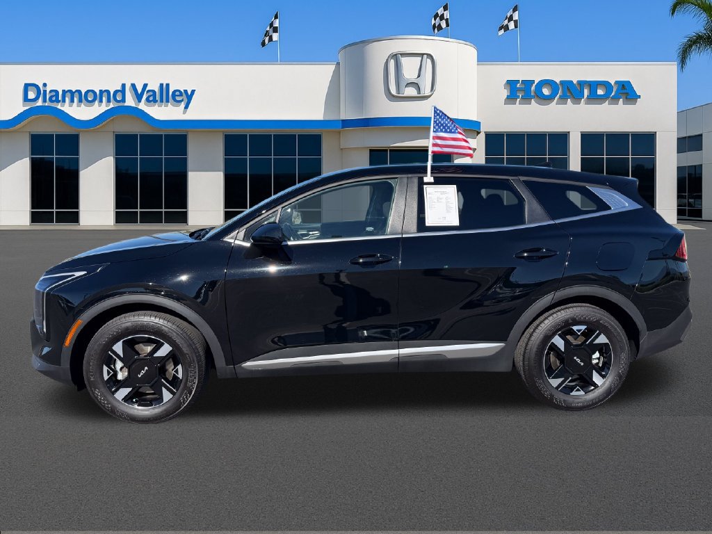 Used 2026 Kia Sportage LX FWD image 8