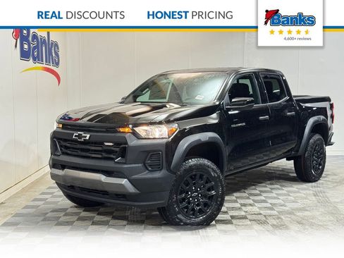 New 2026 Chevrolet Colorado Trail Boss AWD/4WD image 1
