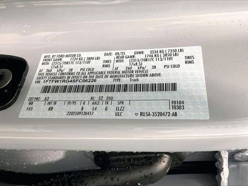 Used 2025 Ford F150 Raptor AWD/4WD image 8