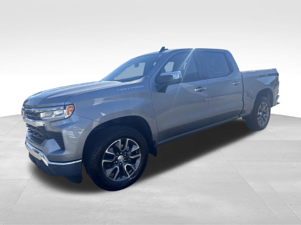 Used 2024 Chevrolet Silverado 1500 LT AWD/4WD image 5