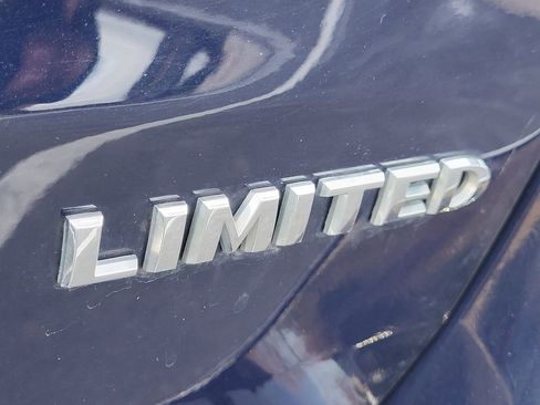 Used 2017 Jeep Grand Cherokee Limited w/ Trailer Tow Group IV image 13