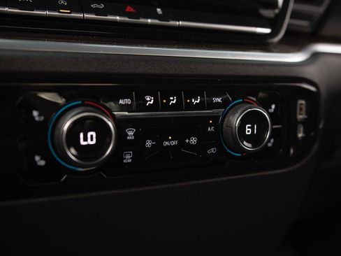 Used 2023 Chevrolet Silverado 1500 LT image 9