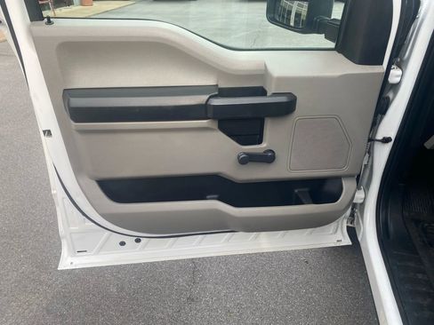 Used 2019 Ford F250 XL image 8