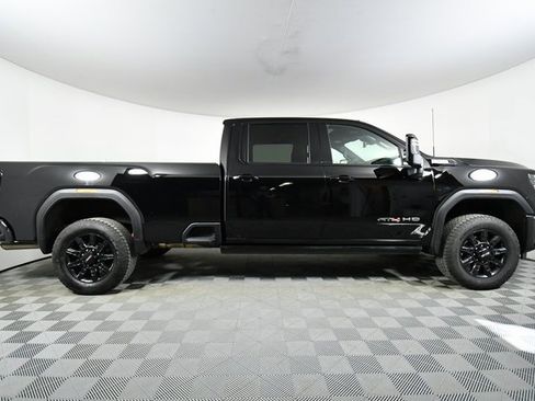 Used 2024 GMC Sierra 2500 AT4 w/ AT4 Premium Plus Package image 15