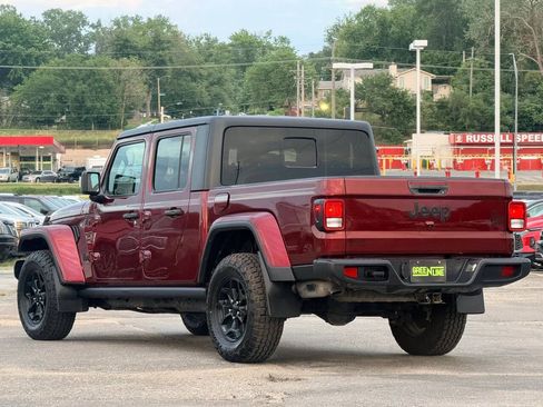 Used 2021 Jeep Gladiator Sport AWD/4WD image 4