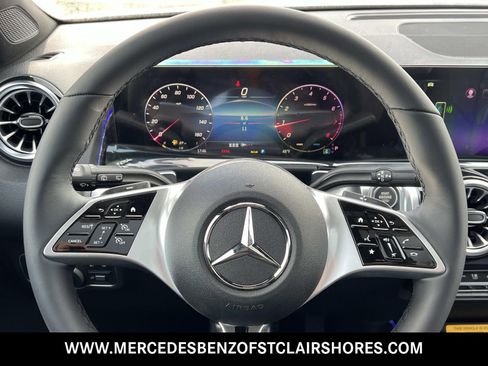 New 2026 Mercedes-Benz GLB 250 4MATIC image 20
