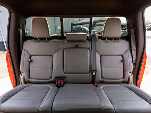 Used 2022 Chevrolet Silverado 3500 LTZ w/ LTZ Convenience Package image 34