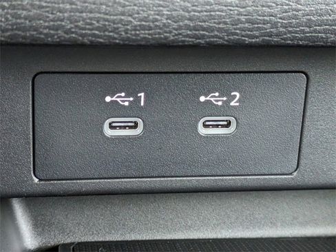 New 2025 Mitsubishi Outlander SE image 25