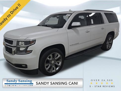 Used 2019 Chevrolet Suburban LT RWD image 1