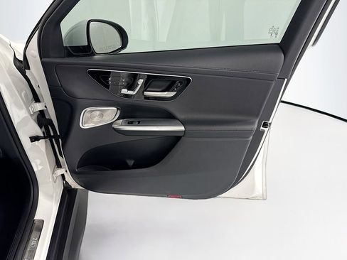 Certified 2025 Mercedes-Benz GLC 300 image 26