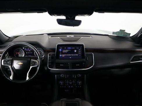 Used 2021 Chevrolet Tahoe Premier w/ Premium Package image 8