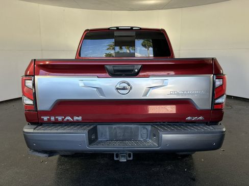 Certified 2021 Nissan Titan Platinum Reserve w/ Moonroof Package image 10
