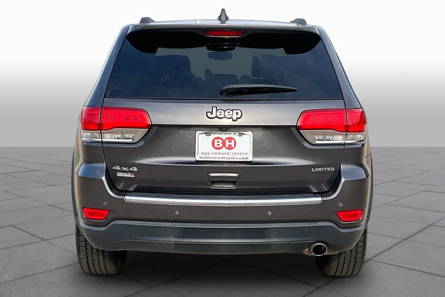 Used 2017 Jeep Grand Cherokee Limited w/ Luxury Group II AWD/4WD image 4
