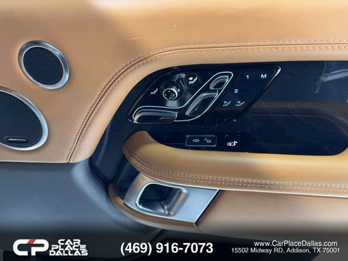 Used 2020 Land Rover Range Rover Autobiography image 31